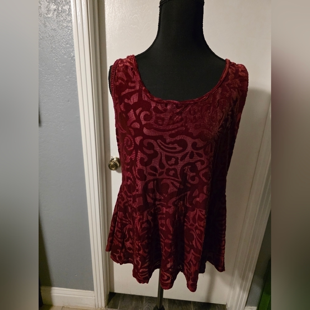 Jessica Simpson Red Burnt Velvet Sleeveless Top